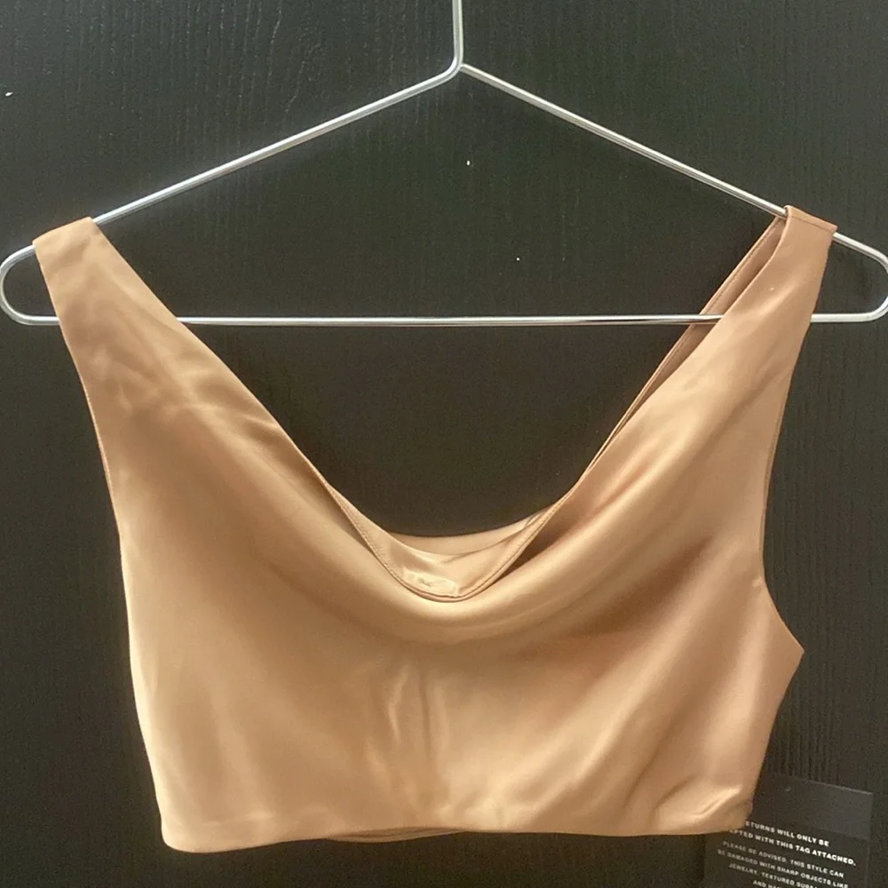 Sleek Satin Crop Top - Picture 5 of 10